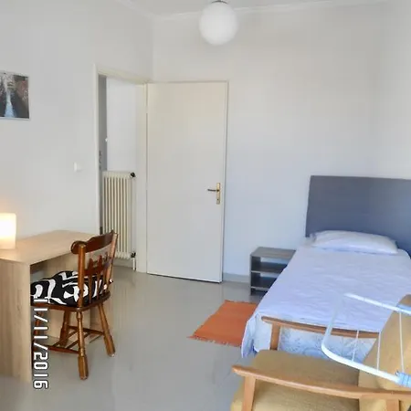 Apartman The 1 *